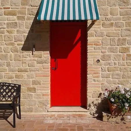 Red Door Pianello Vallesina
